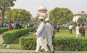 وقف ایکٹ 2025: عدالت کا عبوری حکم اور بڑھتے خدشات