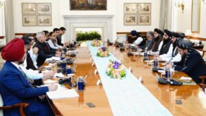 غلط فہمی یا پروپیگنڈہ؟ افغان وزیرِ خارجہ کی پریس کانفرنس پر نیا تنازع