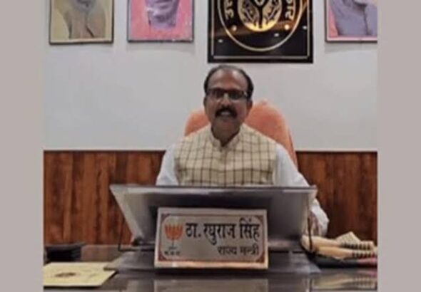 دہلی دھماکے کے بعد مسلمانوں کو نشانہ: یوپی وزیر کی مساجد، مدارس اور اے ایم یو بند کرنے کی کھلی مطالبہ بازی