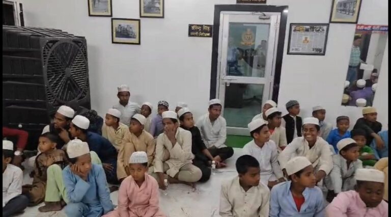 ایم پی زیرِ حراست 167 مدرسہ طلبہ ایک ہفتے بعد بھی رہا نہ ہو سکے، والدین شدید ذہنی کرب میں مبتلا