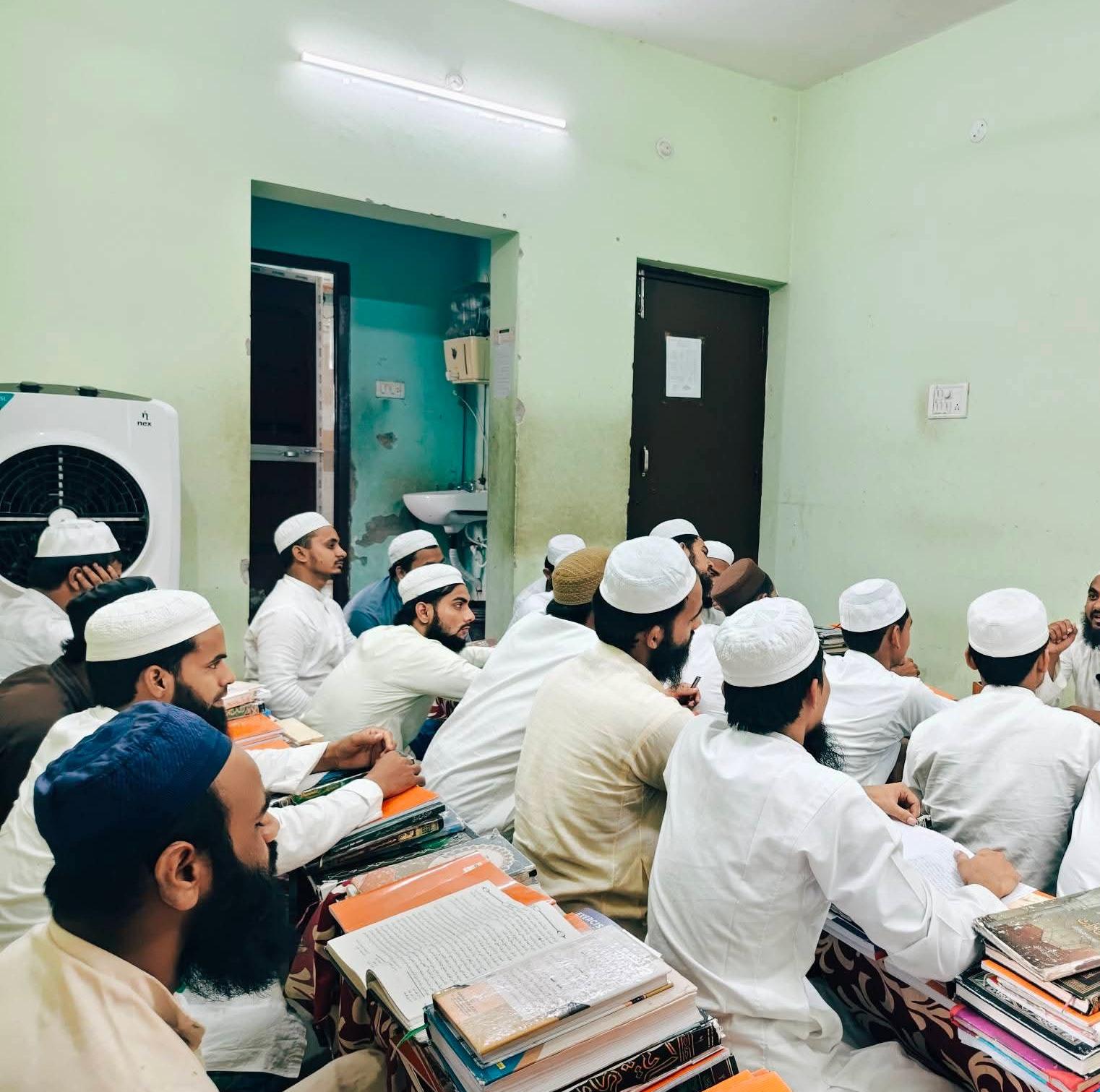 مغربی بنگال: مدارس میں 'وندے ماترم' کی لازمی خواندگی کا نیا حکم نامہ جاری